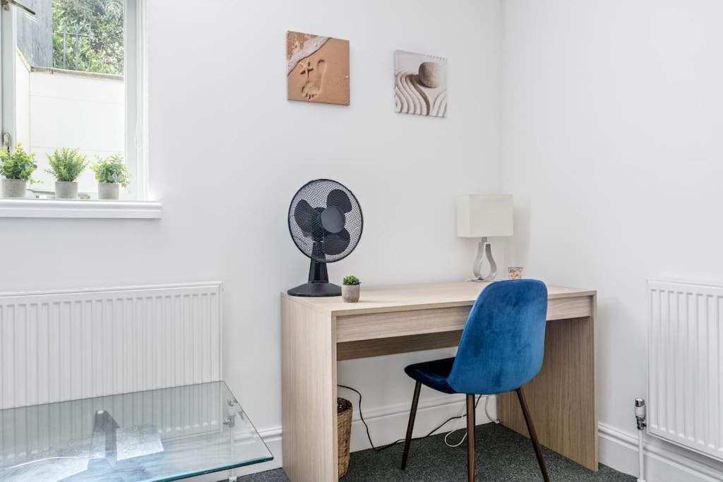 Luxurious 3 Bedroom Apartment In Park Estate Nottingham Exterior photo