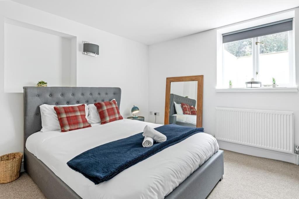 Luxurious 3 Bedroom Apartment In Park Estate Nottingham Exterior photo